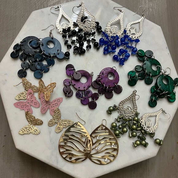 Vtg DANGLE/oversized LOT OF 8 PAIRS OF PIERCED EARRINGS - Picture 2 of 6